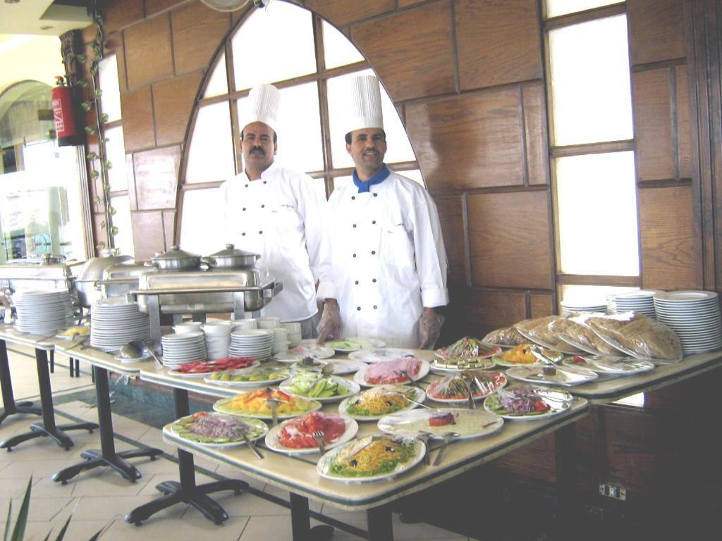 King Akhenaton Hotel Al Minya Exteriör bild